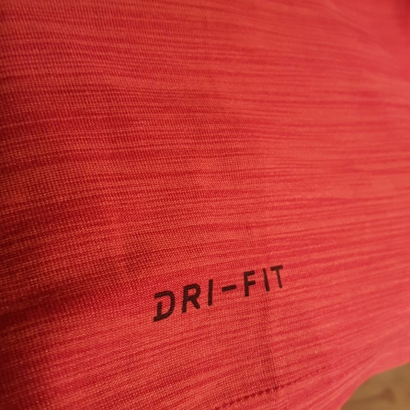 ⛔SOLD⛔ Nike Dri-Fit 1/4 Zip Pullover - Picture 5 of 5